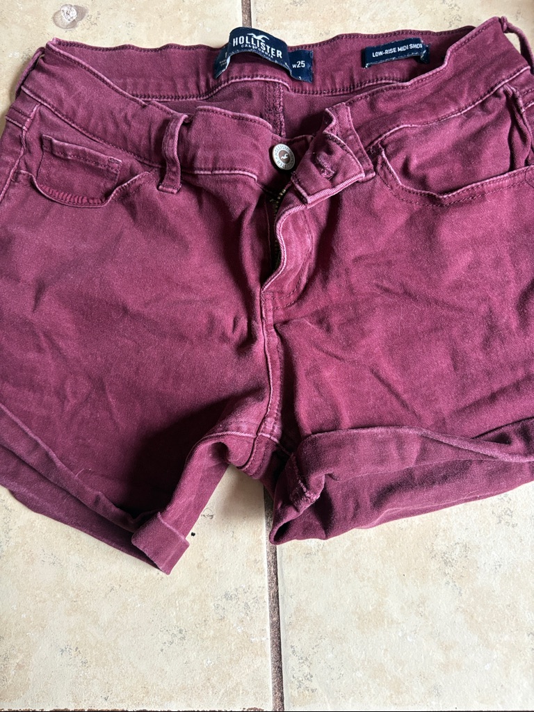 Hollister Women's Low-Rise Wine Jean Shorts